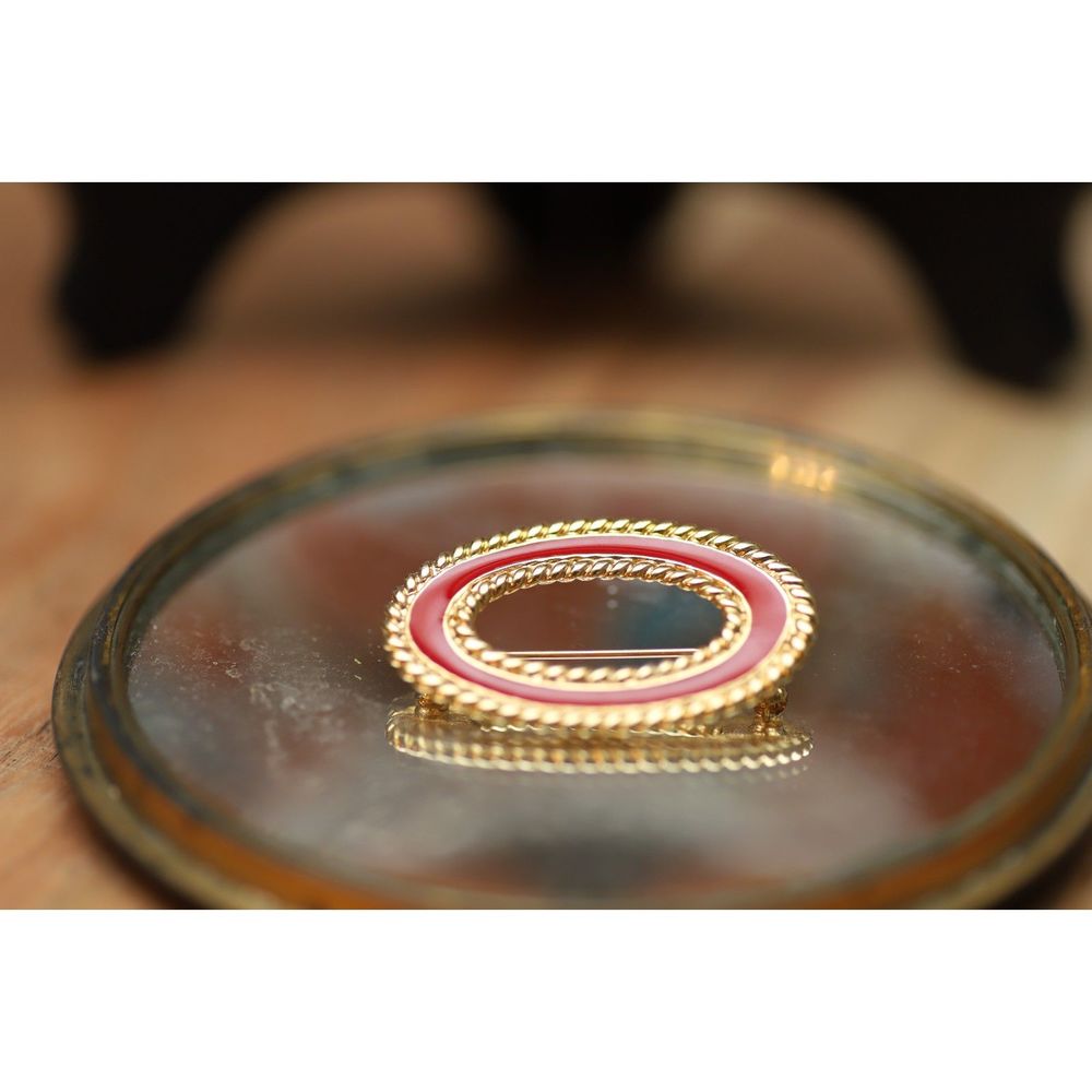 Vintage 1960s Monet Oval Enameld Red and Gold Brooch